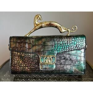 NWOT Green Iridescent Faux Crocodile Gold Metal Leopard Sculpted Top Handle Bag